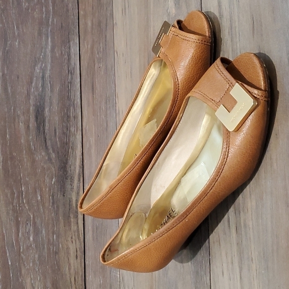 Michael Michael Kors Women Dress Wedge leather shoes Peep Toe sz 7M - Picture 4 of 13
